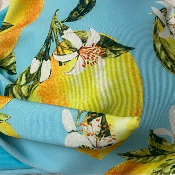 Verano Playa Fruity lemon floral bikini top - Picture 8 of 8